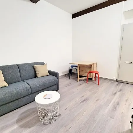 Apartment 21m With Wifi In The Center And Near The